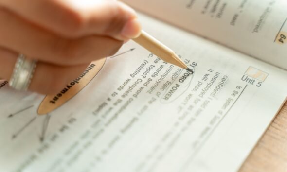 The Ultimate Guide to Sentence Counters: Mastering Readability for SEO and Clear Writing
